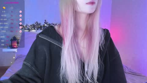 Snapshot of little_misaki chatting on 01/11/25, 01:27 Maria online show from 01/11/25, 01:27