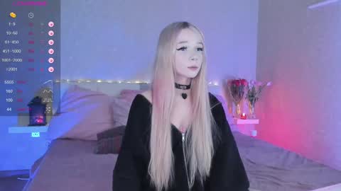 Snapshot of little_misaki chatting on 03/08/25, 07:09 Maria online show from 03/08/25, 07:09