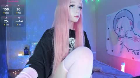 Snapshot of little_misaki chatting on 09/29/25, 07:40 Maria online show from 09/29/25, 07:40