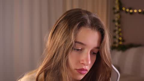 Kiki online show from 10/07/25, 03:31