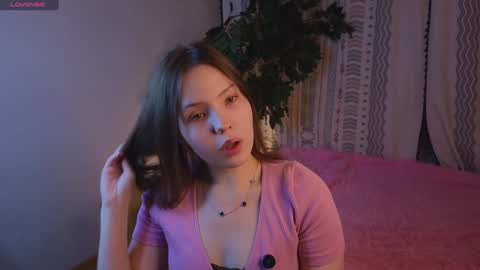 Kiki online show from 12/21/25, 07:43