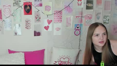 Kriss online show from 11/17/25, 09:37