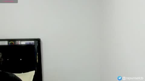 Snapshot of little_rapunsel_ chatting on 09/28/25, 01:38 RAPUNSEL AND CAIN online show from 09/28/25, 01:38