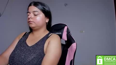 Snapshot of little_shaara chatting on 10/02/25, 08:38 Shaara online show from 10/02/25, 08:38