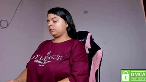 Snapshot of little_shaara chatting on 11/04/25, 08:19 Shaara online show from 11/04/25, 08:19