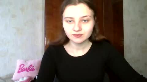 little_shygirl_ online show from 01/26/25, 06:59