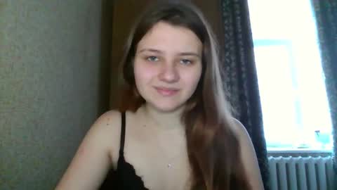 little_shygirl_ online show from 02/02/25, 06:58
