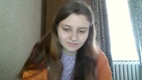 little_shygirl_ online show from 02/04/25, 11:49