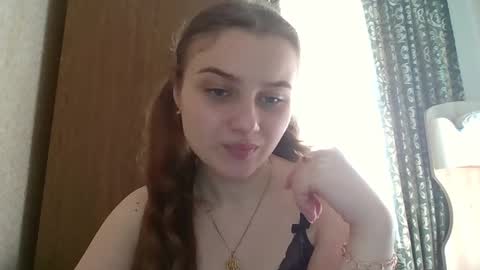 little_shygirl_ online show from 03/04/25, 12:33