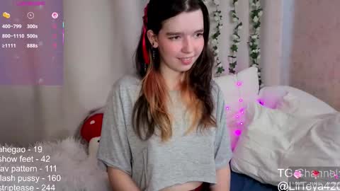 little Teya online show from 09/10/25, 08:36