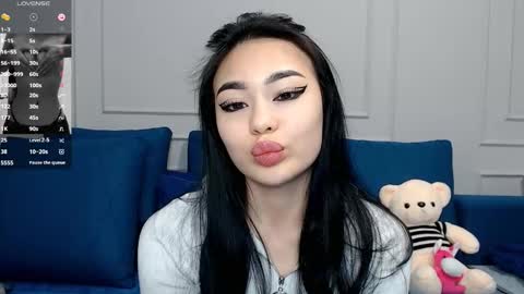 Kwan online show from 02/10/25, 04:58