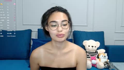 Kwan online show from 09/27/25, 02:55