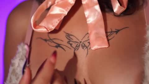 Im your little Velinda  online show from 10/30/25, 06:08