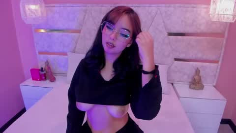 Im your little Velinda  online show from 04/15/26, 07:58