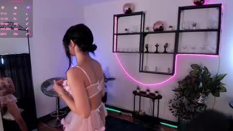 Xiom online show from 12/13/25, 08:47