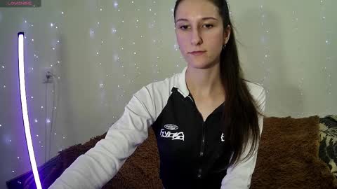 LittleAhWitch online show from 03/06/25, 01:46