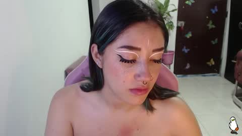 Snapshot of littleangelx_m chatting on 11/09/25, 09:35 Daniela online show from 11/09/25, 09:35