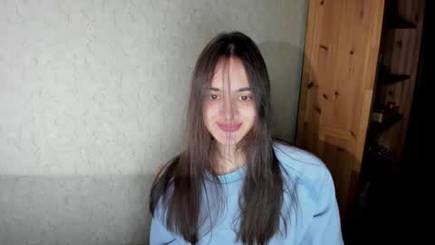 Snapshot of littleashleyy chatting on 11/22/25, 10:53 littleashleyy online show from 11/22/25, 10:53