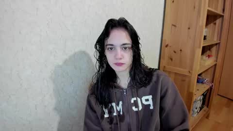 Snapshot of littleashleyy chatting on 11/23/25, 11:21 littleashleyy online show from 11/23/25, 11:21