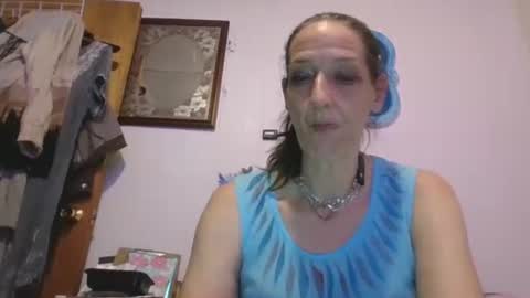 Snapshot of littlebigsquirt7945 chatting on 05/19/26, 06:09 Sady Jayne online show from 05/19/26, 06:09