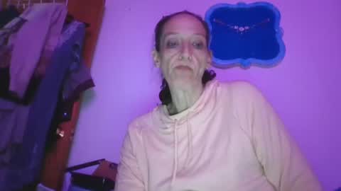 Snapshot of littlebigsquirt7945 chatting on 05/21/26, 06:48 Sady Jayne online show from 05/21/26, 06:48