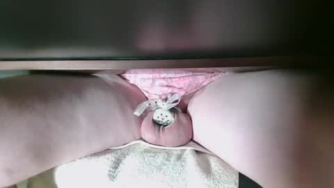 Snapshot of littleclitty247 chatting on 11/08/25, 06:02 Littlleclitty247 online show from 11/08/25, 06:02