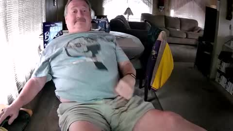 Snapshot of littled83057 chatting on 11/01/25, 04:53 Littled83057 online show from 11/01/25, 04:53