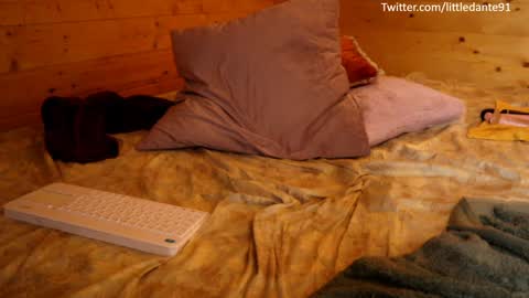 Maria and Viktor online show from 01/10/25, 05:56
