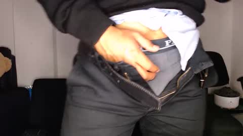 Snapshot of littledicklatin chatting on 11/08/25, 03:07 Manu online show from 11/08/25, 03:07