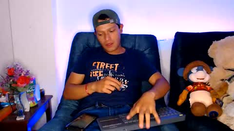 Manu online show from 05/18/26, 02:51