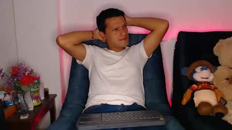 Manu online show from 05/19/26, 03:35