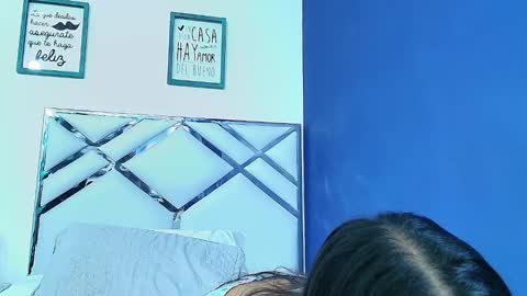 Snapshot of littlee_emilyy_ chatting on 02/14/25, 09:03 Emily  online show from 02/14/25, 09:03