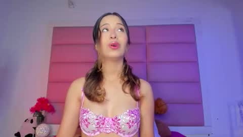 littlee_emma_ online show from 01/10/26, 03:30