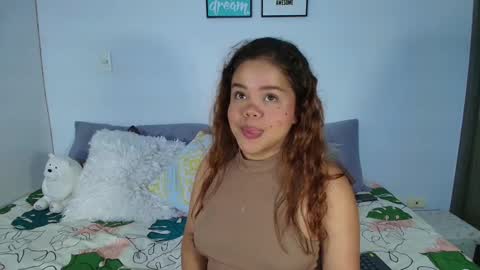 Sophie online show from 02/04/25, 03:22