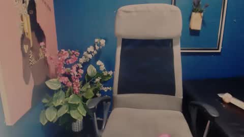 Snapshot of littleindianmilf chatting on 10/08/25, 09:40 littleindianmilf online show from 10/08/25, 09:40