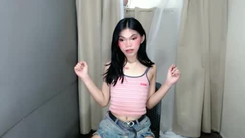 Snapshot of littlelace_ chatting on 02/22/26, 11:14 littlelace_ online show from 02/22/26, 11:14