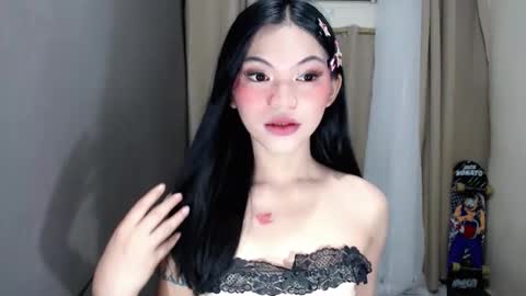 Snapshot of littlelace_ chatting on 04/12/26, 10:59 littlelace_ online show from 04/12/26, 10:59