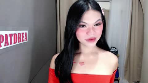 Snapshot of littlelace_ chatting on 05/11/26, 01:22 littlelace_ online show from 05/11/26, 01:22