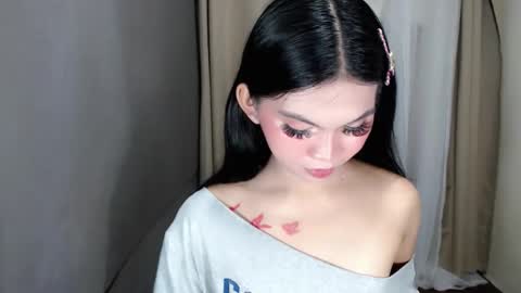 Snapshot of littlelace_ chatting on 05/15/26, 11:01 littlelace_ online show from 05/15/26, 11:01