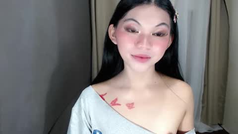 Snapshot of littlelace_ chatting on 05/15/26, 11:23 littlelace_ online show from 05/15/26, 11:23