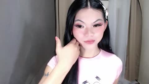 Snapshot of littlelace_ chatting on 05/21/26, 12:17 littlelace_ online show from 05/21/26, 12:17