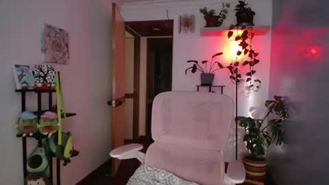 Laksmi online show from 06/12/26, 10:08