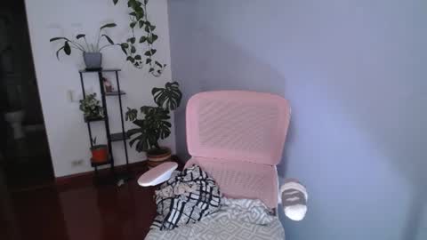 Laksmi online show from 06/26/26, 11:09