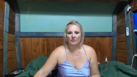 lisanixs online show from 10/07/25, 04:20