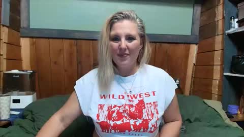 lisanixs online show from 04/29/26, 01:43