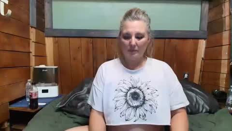 lisanixs online show from 05/16/26, 02:30
