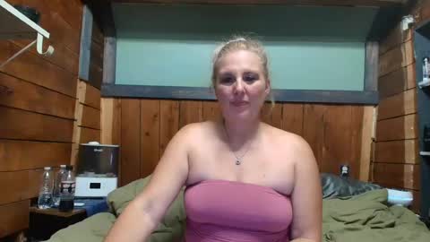 lisanixs online show from 06/22/26, 03:25