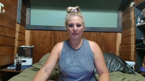 lisanixs online show from 07/10/26, 04:42