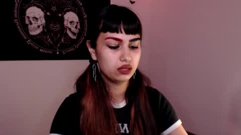 Snapshot of littleluciferrr chatting on 11/04/25, 11:26 Lucifer online show from 11/04/25, 11:26