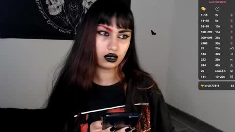 Snapshot of littleluciferrr chatting on 11/29/25, 09:29 Lucifer online show from 11/29/25, 09:29